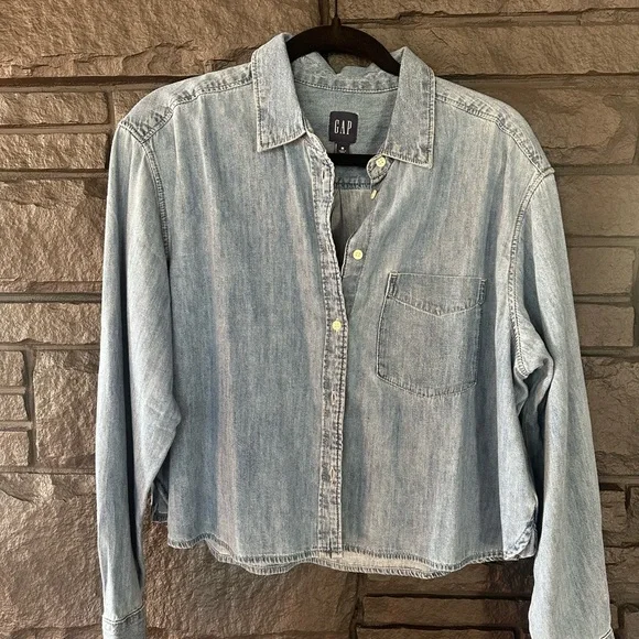 GAP Faded Blue Denim Shirt - Picture 1 of 1